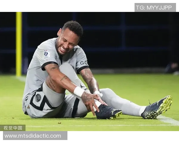 内马尔本赛季第五次受伤巴黎欧冠前景堪忧球队面临重大考验